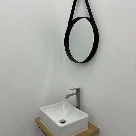 Baixa Chiado Bedrooms 리스본