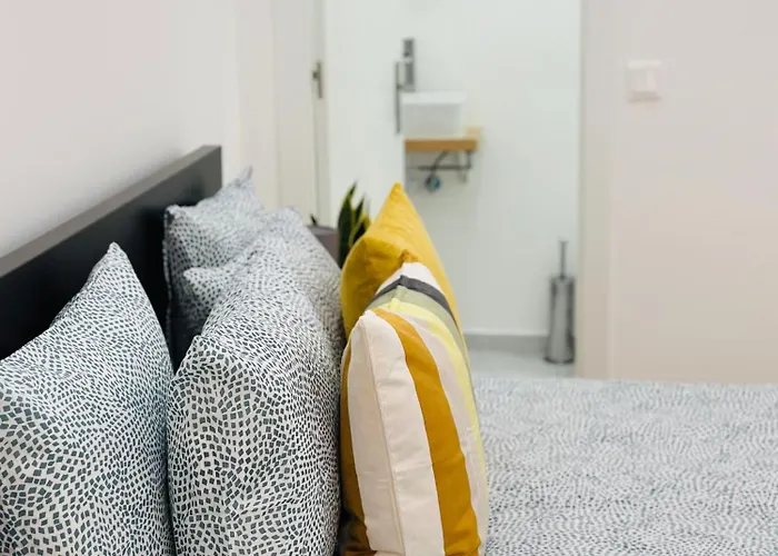 Baixa Chiado Bedrooms 3* Lisbon